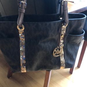 Michael Kors Brown bag with matching wallet